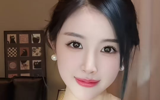 我妈喝假硫酸装死逼我卖肾，只为给弟弟还赌债，我反手将假硫酸换成真硫酸