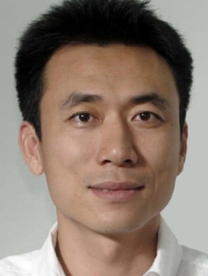 2008年，亿万富豪王微婚内偷偷和舞蹈演员同居后，回家想和老婆杨蕾离婚，却不承想