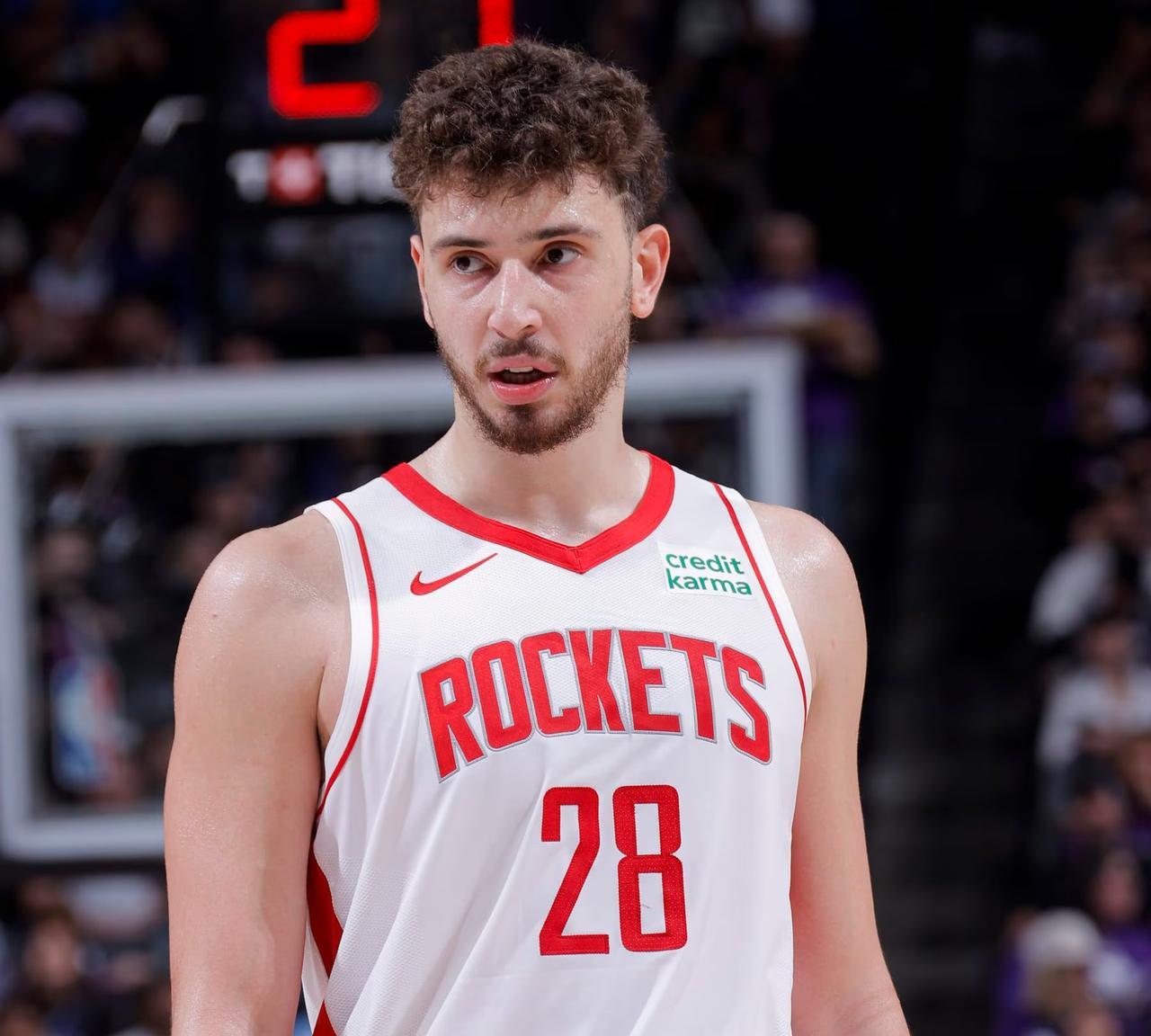 从27次出手到9次出手，申京这是悟了？
火箭客场115-101战胜掘金，也算是报