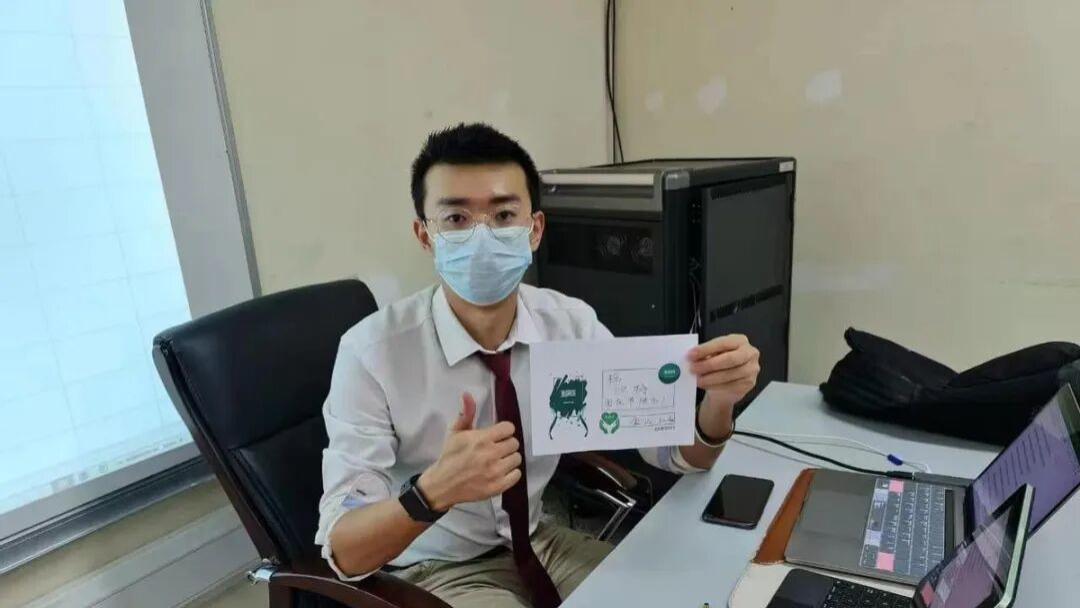 在迪拜当老师钱多课少无压力，同事却纷纷逃离，为什么？