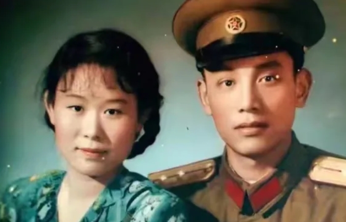 高洁老师的老公好帅哟……
刷到河南豫剧三团栓宝娘的扮演者高洁老师和她老伴年轻时的