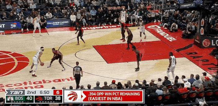 超帅！塔图姆上演霸气扣篮！
在今天NBA常规赛凯尔特人对阵猛龙的第二节比赛中，塔
