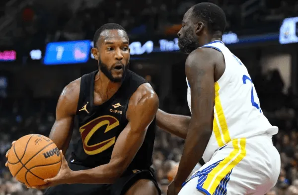 追梦谈莫布利DPOY：祝贺他，看到年轻球员取得成就令人欣喜