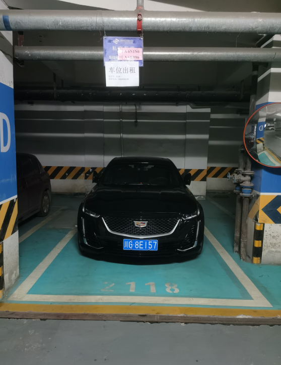 ct5用车心得
开了两个多月3500公里，主要城市快速路居多，跑了一次毕棚沟，一