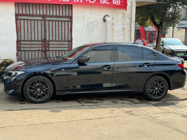 蹭到马路牙子了
问下有没有必要去修复，会不会影响驾驶啊