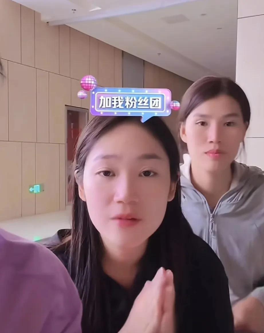 这两天，网友们都在说小松“失踪”了，因为在新疆带完货，在网上一天一夜没动静了！
