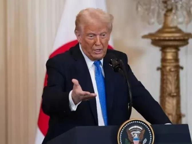 就结束俄乌冲突问题
美国总统特朗普说了4句话
我已与普京通过电话
我们正在很好的