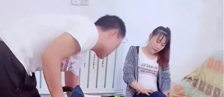 2008年，山东21岁女子为爱翻墙私奔。哪料，摔成瘫痪。男友知道后，不惜与父母断