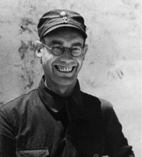 [太阳]1937年，李德以“无法适应延安的生活”为由想返回苏联，毛主席好言相劝道