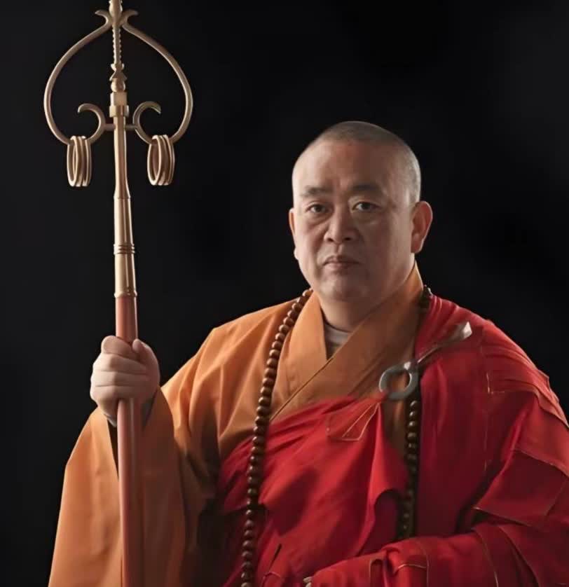 释永信这个人，
根本经不起细究，
因为仔细一查，你就会发现，他教出来的徒弟都