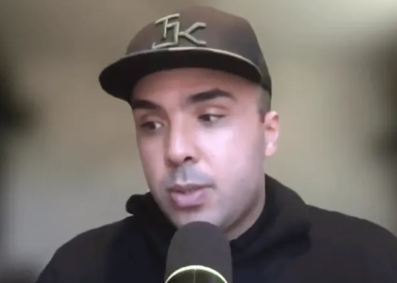 独行侠主帅杰森-基德的儿子贾斯汀-基德在社媒上谈到了独行侠球员库珀-弗拉格：
“