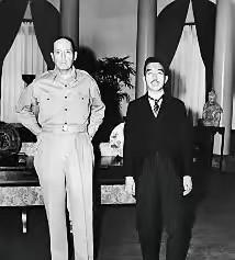 “谁签的侵华命令？”网友灵魂一问，日本右翼秒破防！
教科书上轻飘飘一句“进出中国