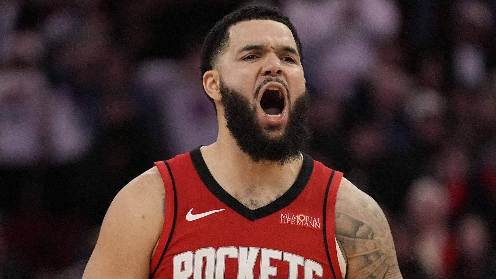 新赛季，火箭的诸多问题非常严峻，最佳解决之策浮出水面