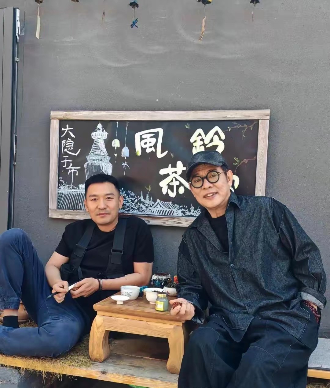 李连杰曾经的功夫巨星，60多岁了还能保持这么好的状态