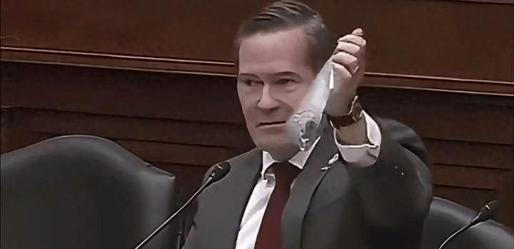 美国为何没有贪官？不是没有，是因为美国从制度上消灭了贪官，就连贪污都是合法的。