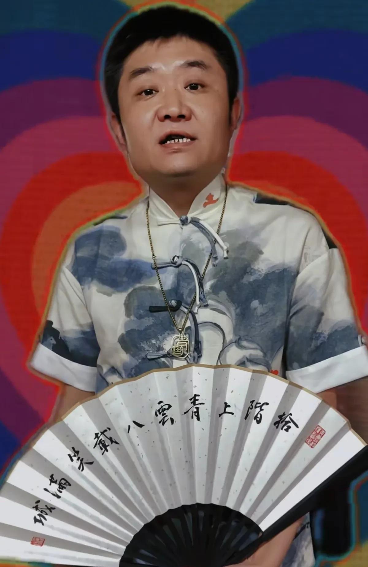 苗阜是西安青曲社的班主，同时还担任陕西省曲协主席、中国曲协相声艺委会秘书长等职务