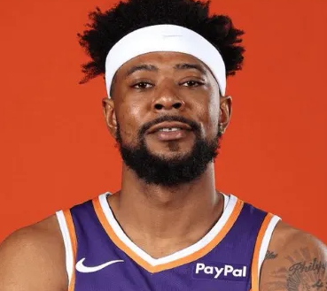 NBA常规赛，太阳主场迎战马刺的比赛已经结束，最终太阳以111-102击败马刺。