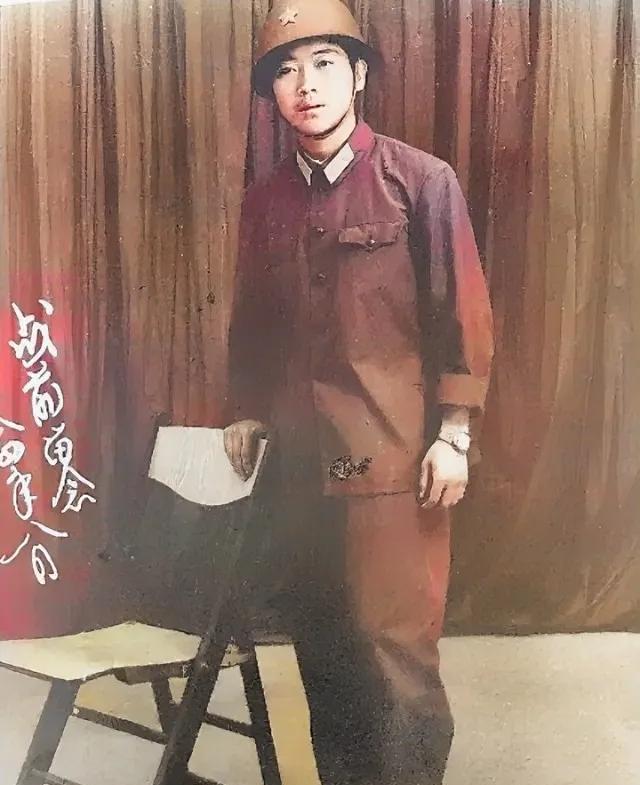于晓辉烈士，1966年7月生，安徽省蒙城县城关镇人，1983年1月入伍。
198