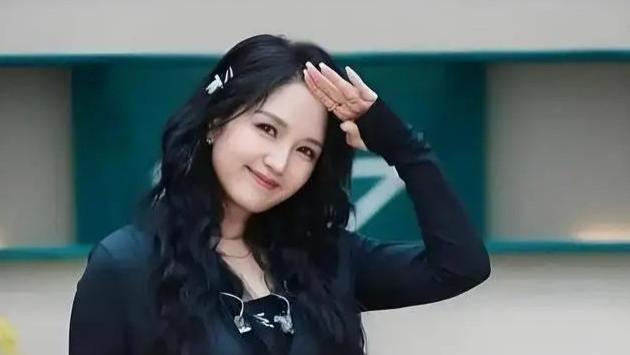 何洁回顾20年成长，从迷失到觉醒实现逆袭