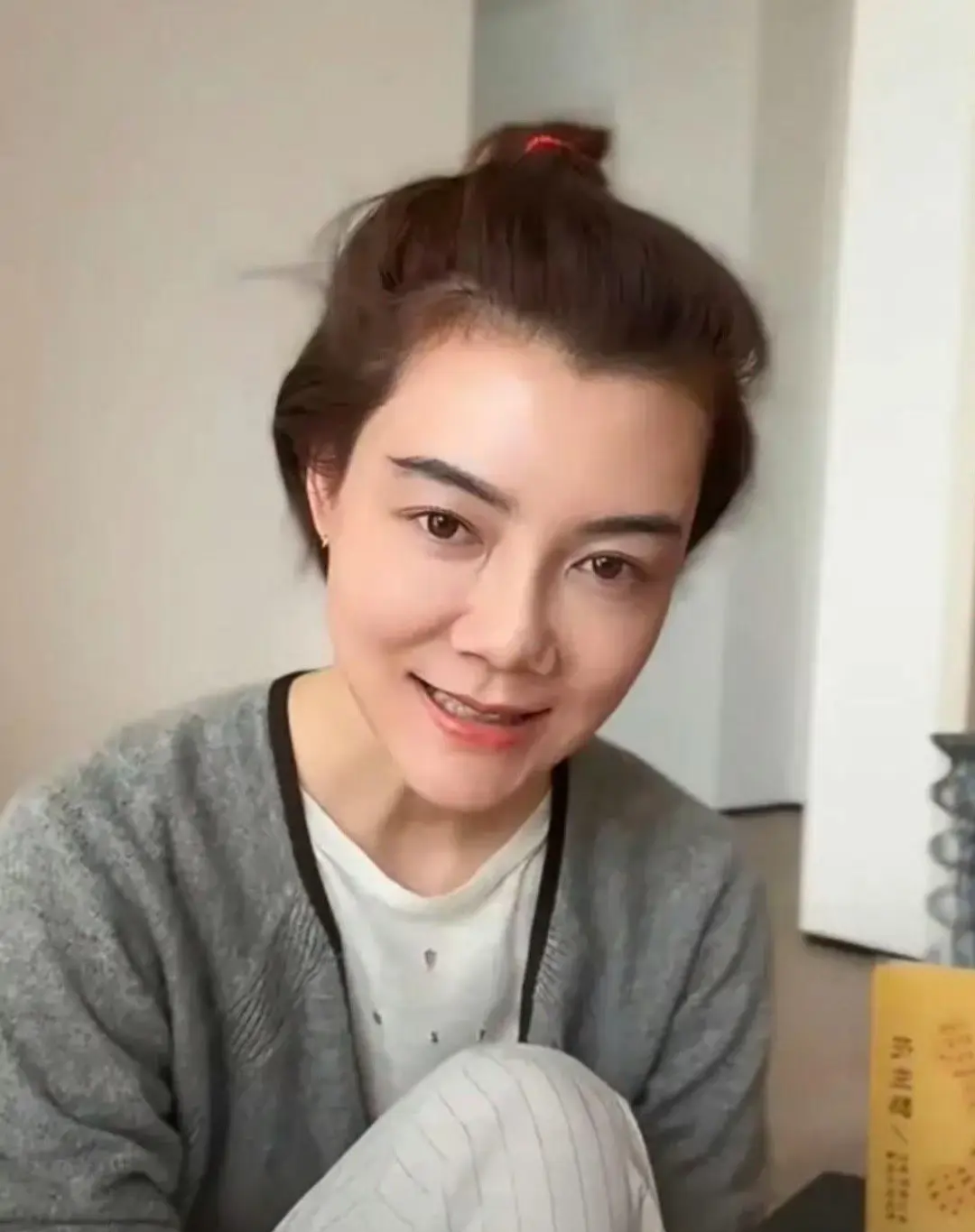 车晓近照曝光，美貌依旧但难掩岁月痕迹