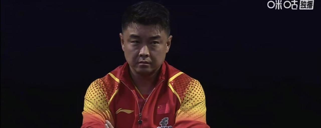 王皓感觉好命苦啊，横滨冠军赛男单无人参赛，薛飞、陈垣宇一轮游，世界排名第二的林诗