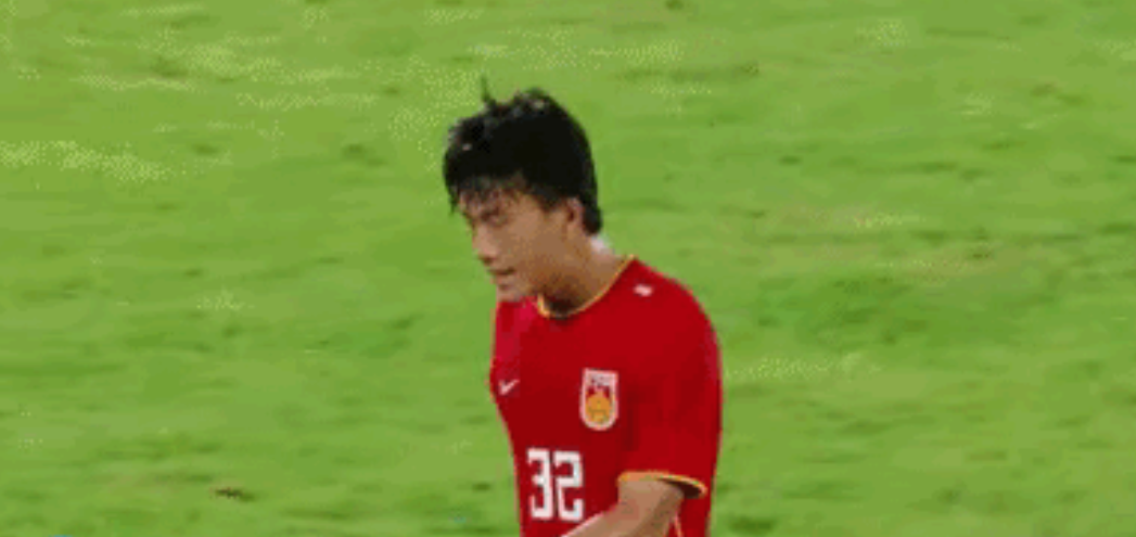 赛后的一个细节让我们欣喜！夺得和平杯冠军的韩国U16并没有夺冠后的兴奋和庆祝，而