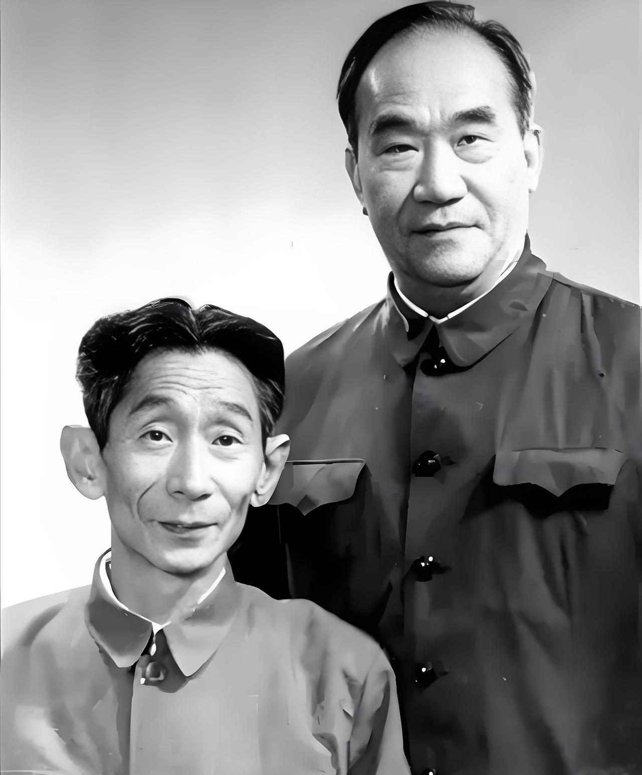 #明星#
中国曲艺十大家：
一、马三立
二、侯宝林
三、袁阔成
四、单田芳
五、