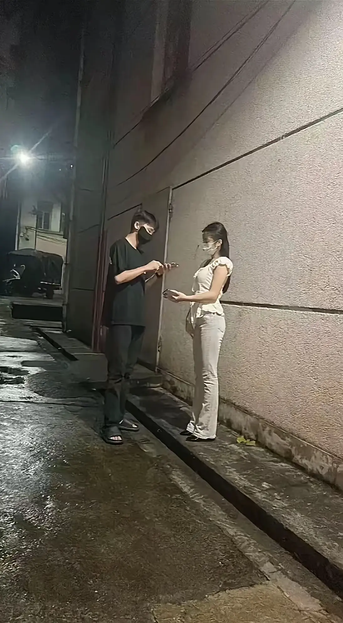 还是长的帅吃香呀！