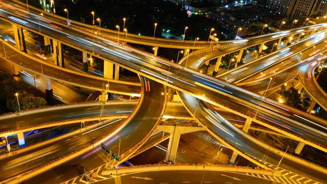 媳妇没跑，这一年又没白干！