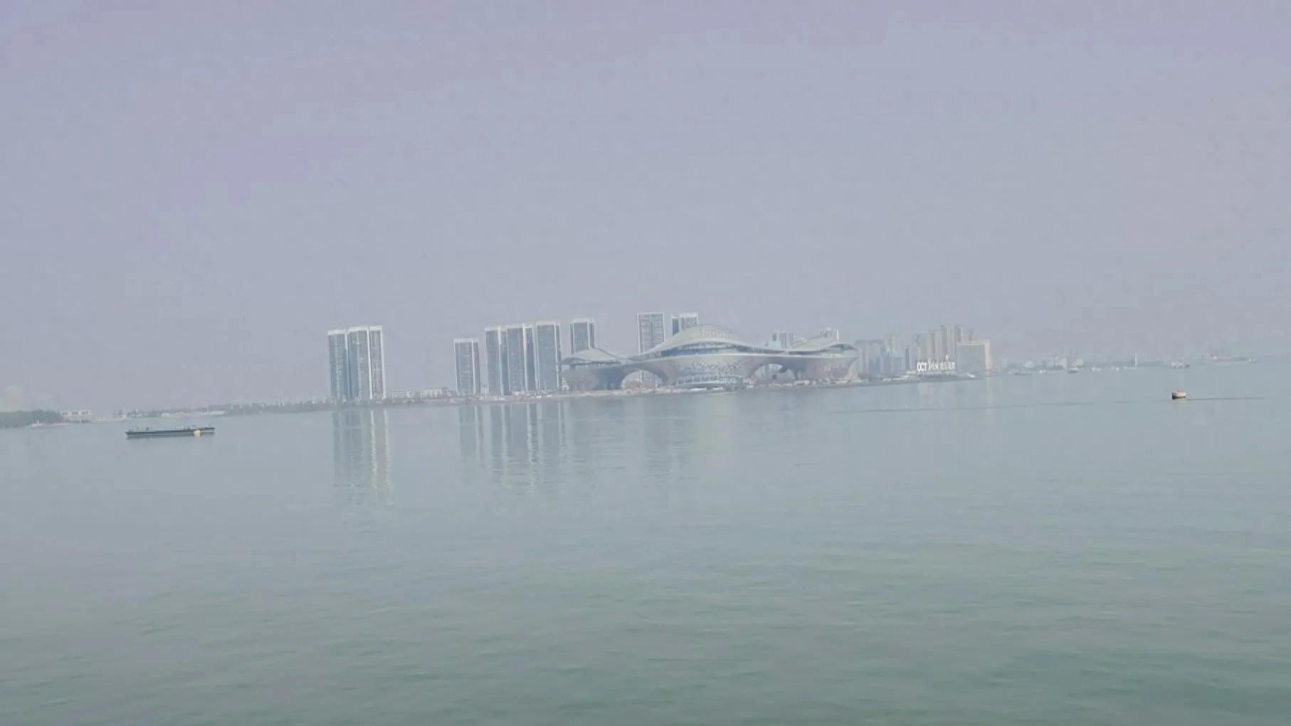 中产返贫，危机四伏的70后：房贷压顶，失业离婚，晚年凄凉的他们做错了什么？