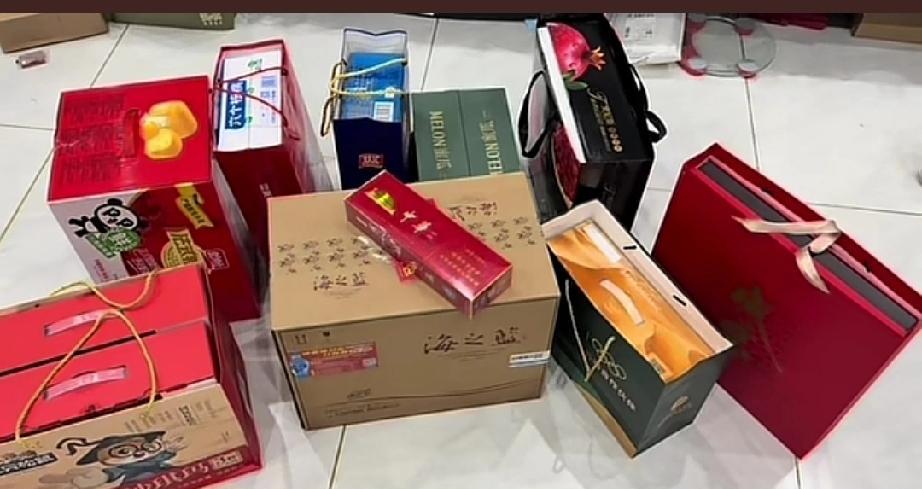 男方送的礼和女方家的菜，如果是你，你能接受吗？
男方中秋节去女朋友家送的东西，这