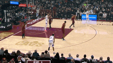 基扬特-乔治进攻观察：手感火热里突外投，32+9带队取胜