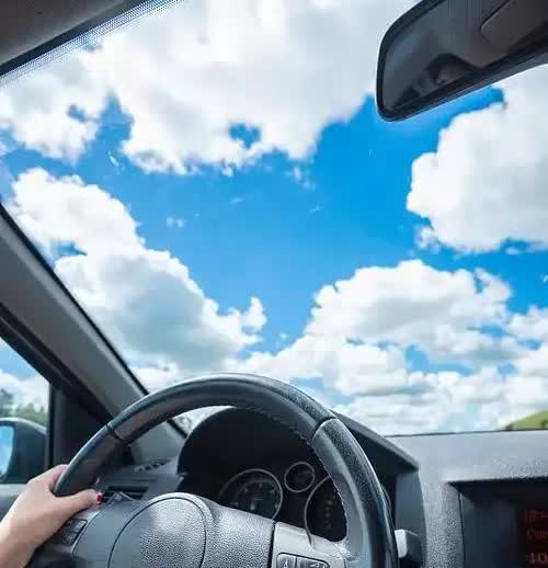 家人们，听我一句劝，女人真的得会开车！我以前对开车完全无感，报了名都能拖着不去上
