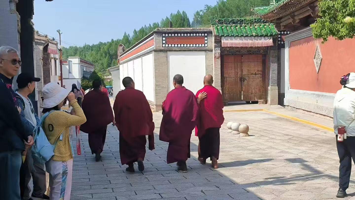 【七言绝句】塔尔寺