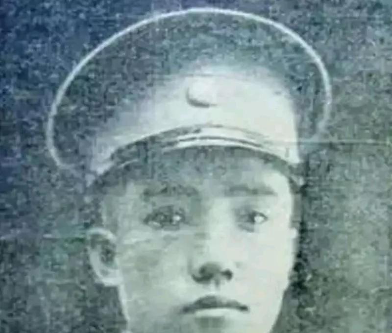 1929年，胶东军阀刘珍年俘虏了老长官褚玉璞后，索要一百万大洋的赎金，后经张学良