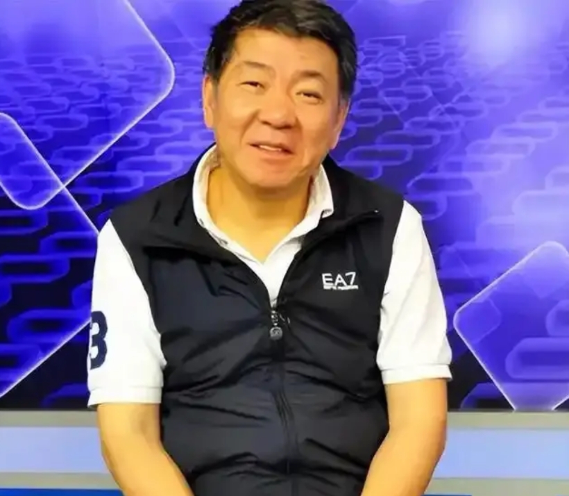 郑晓龙要拍《红楼梦》的消息一出，网上一片骂声，不知道他会不会打退堂鼓啊！

中国