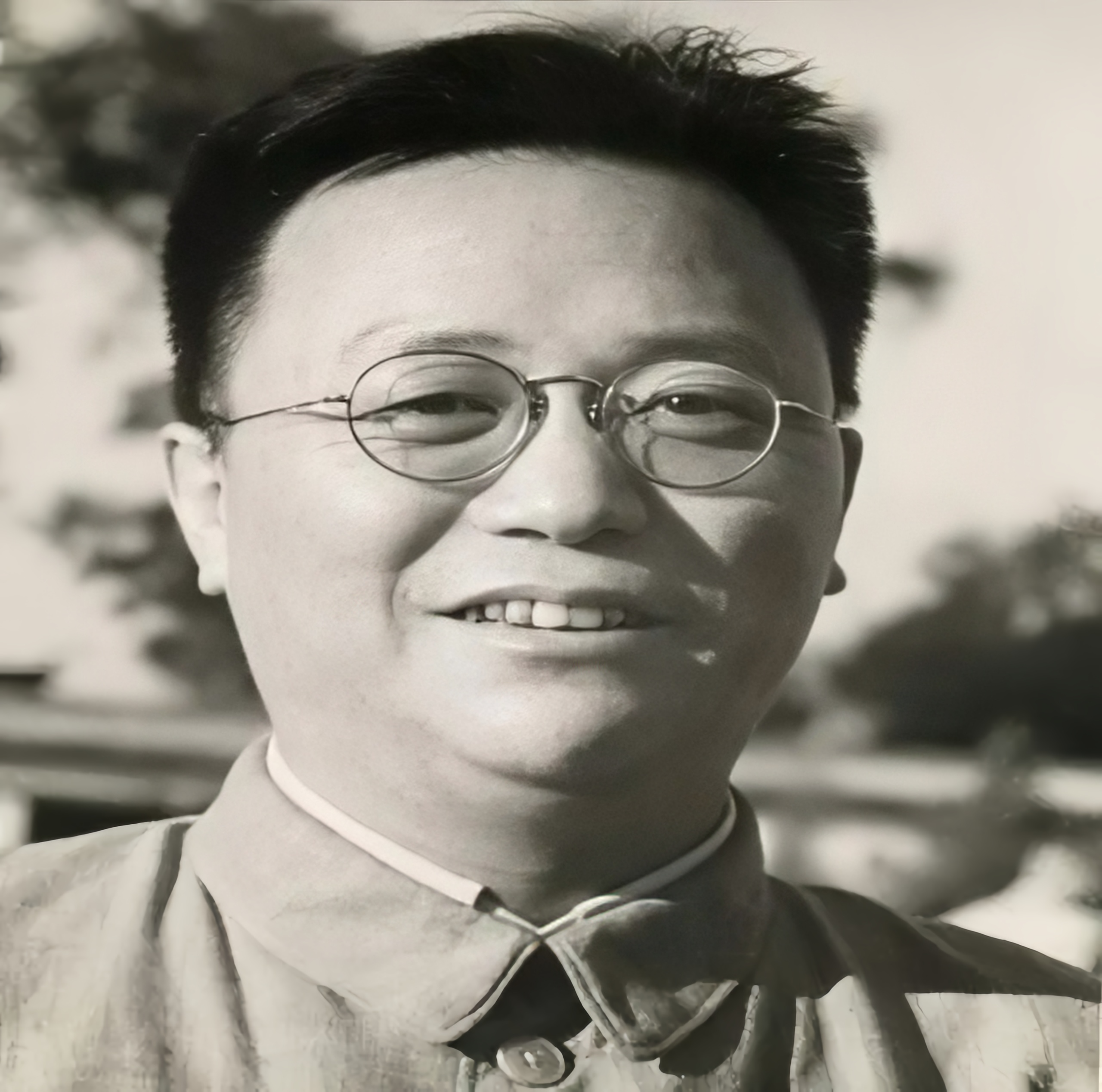 平津战役中天津解放，中央任命黄克诚为首任天津市委书记，兼任天津市军管会主任。首任