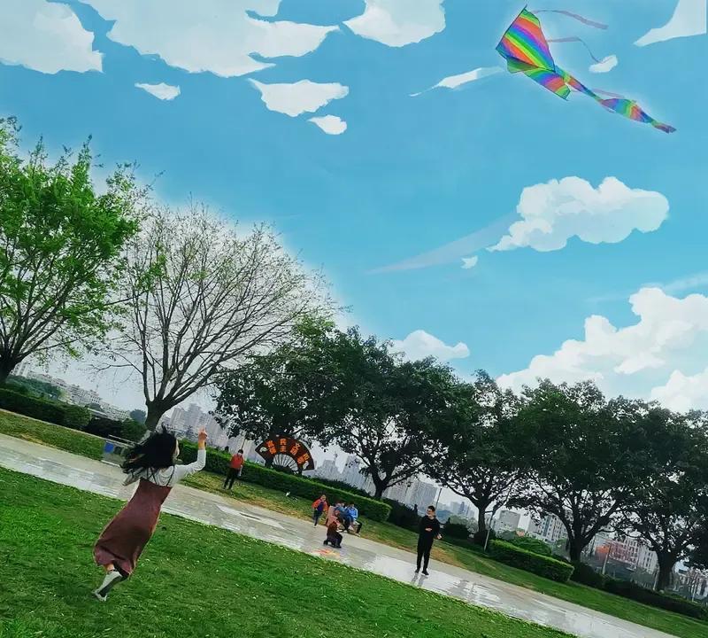 谭越森长篇小说《内热的人（第二稿）》点评意见：
        男主人公孙心翼，
