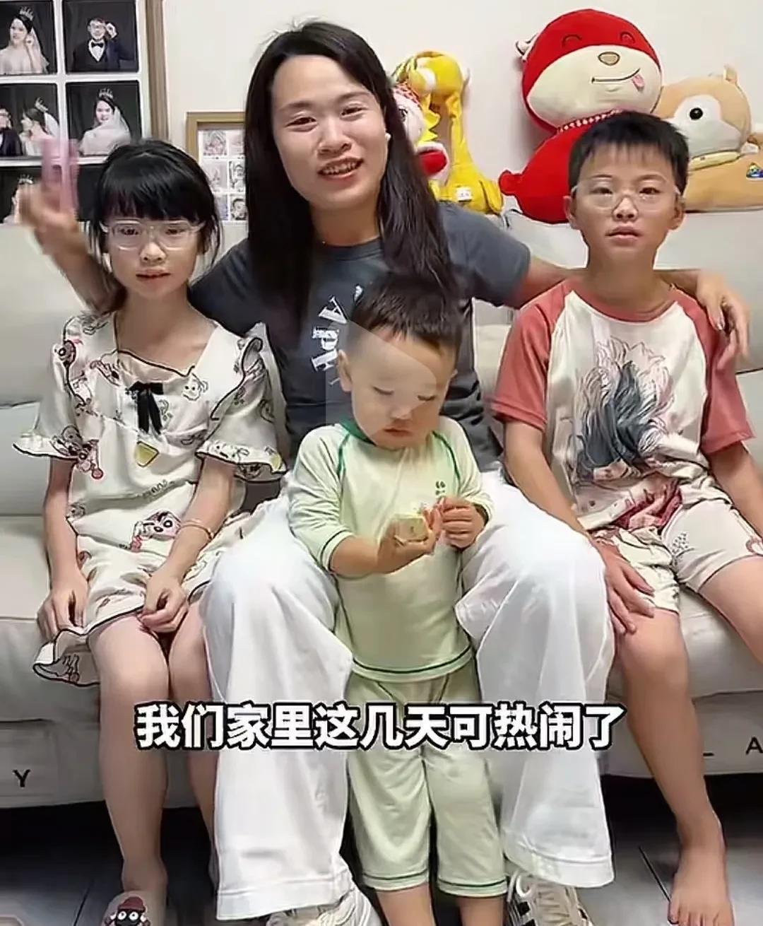 玉米粒大嫂带着孩子来北京也挺好
        其实大夏天谁愿意出门去别人家啊，