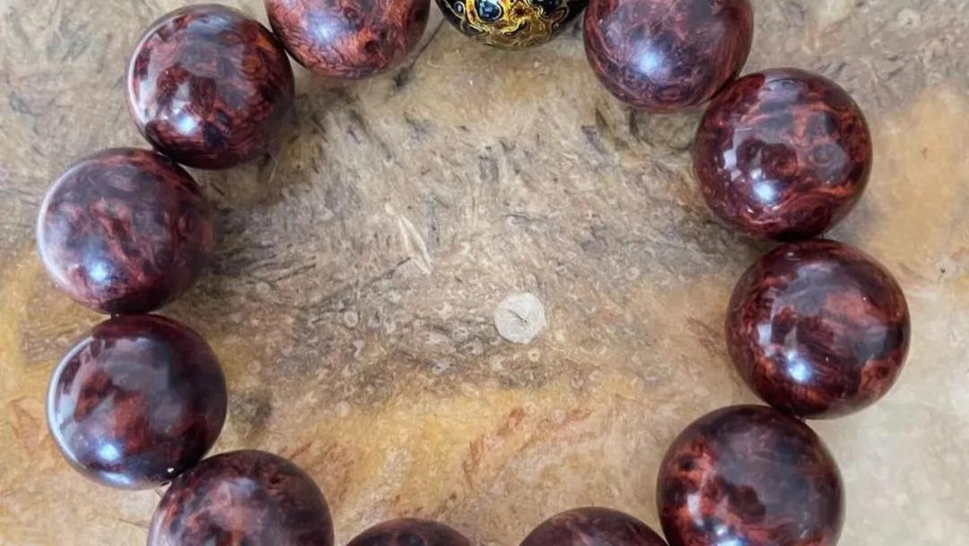 仿品案例解析—仿冒海南黄花梨瘤疤钉、瘤疤花