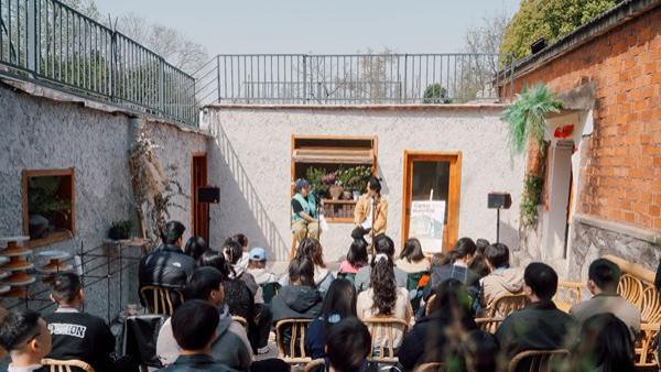 “下乡青年”小店：与村庄共生