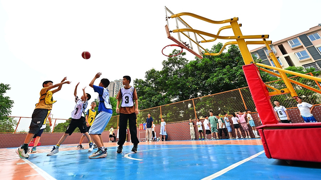 篮球基本功训练的科学方法：从神经适应到动力链重构