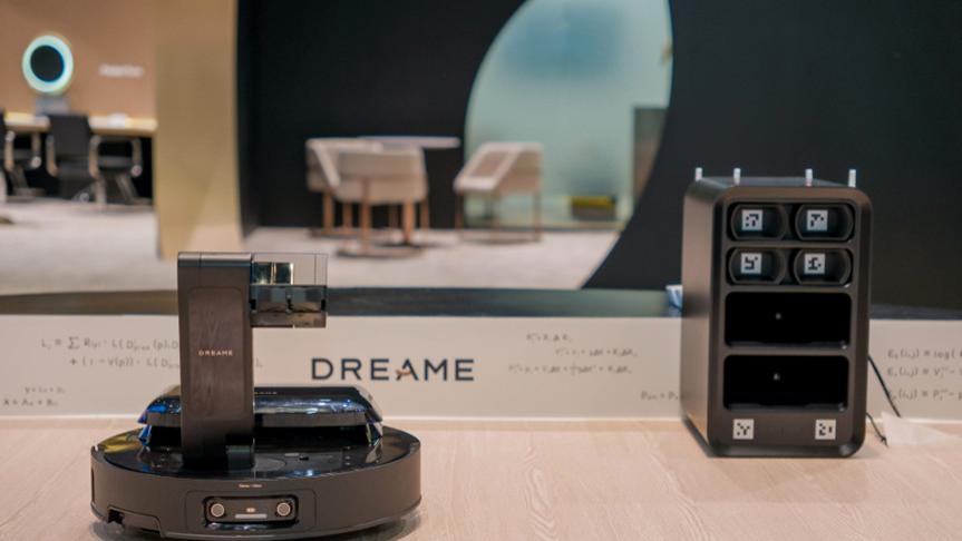 追觅扫地机释放CES悬念海报，疑似具身智能新突破