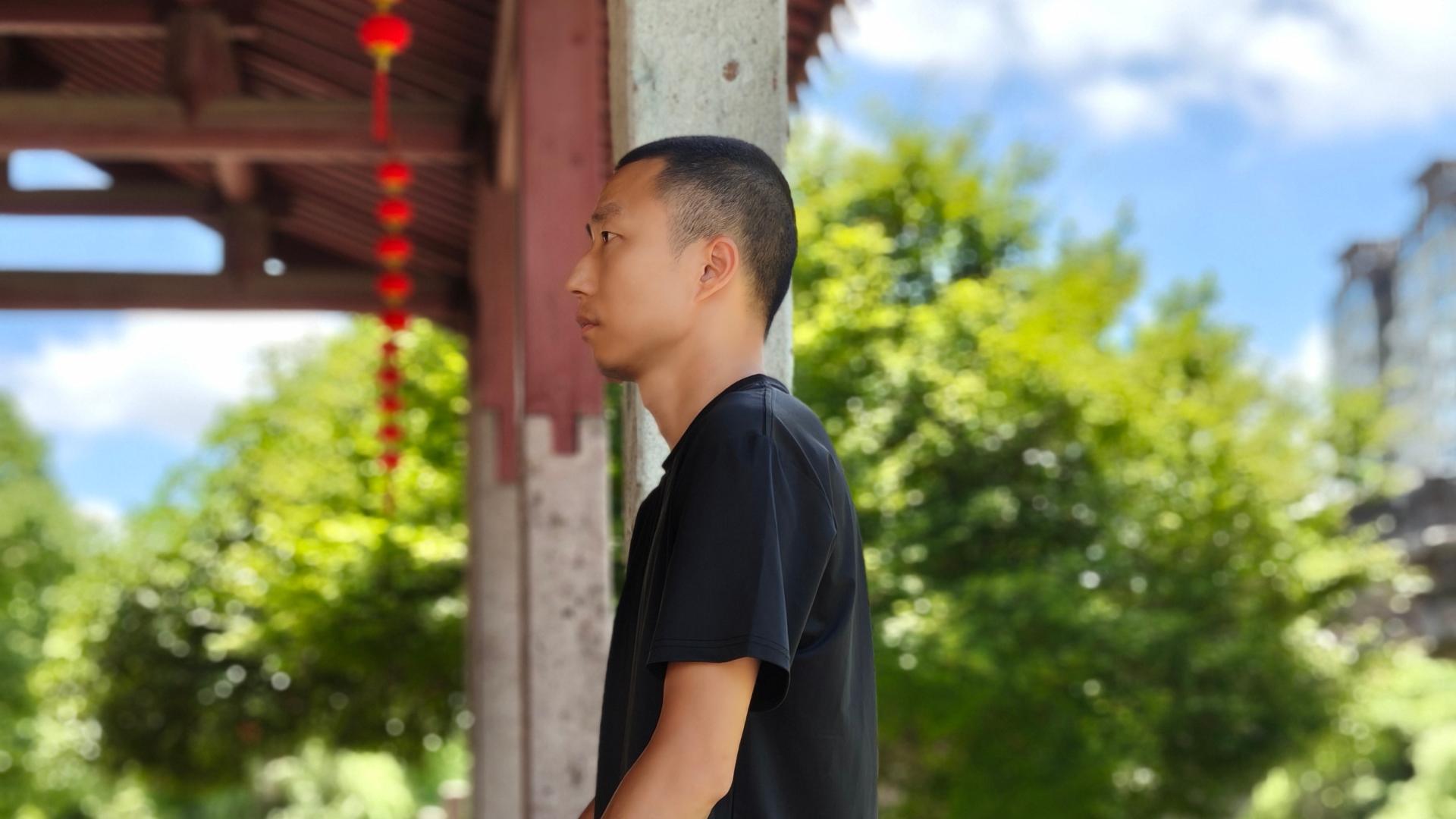 宇宙是一个庞大的生态系统，背后是否存在设计者