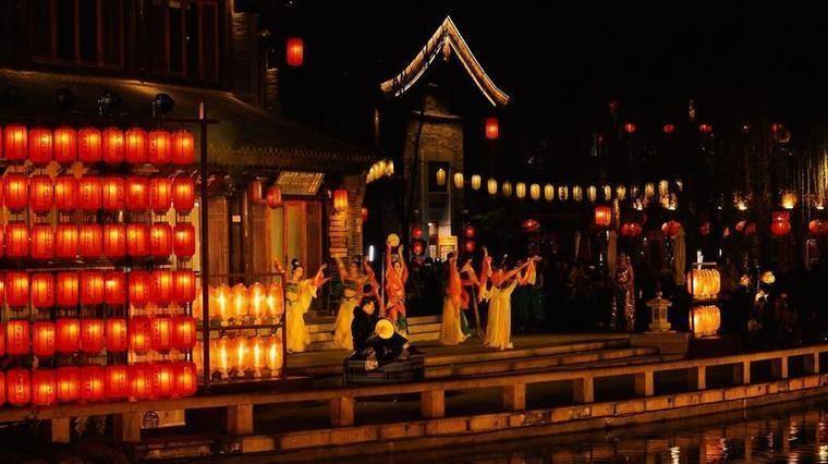 谁说古代艺术只能被宫廷垄断？宋朝画院与勾栏瓦舍如何打造全民艺术黄金时代？
宋朝作