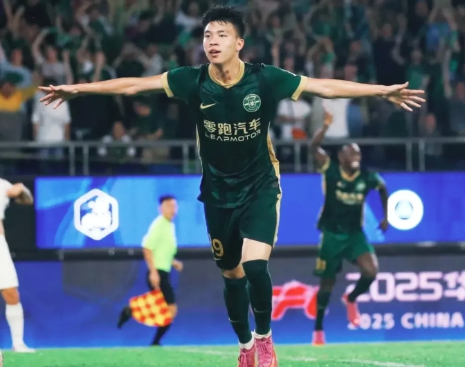 王钰栋攻入中超第10球