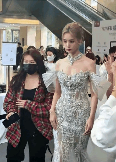 徐艺洋是怎么突然变这么高的？ ​​​