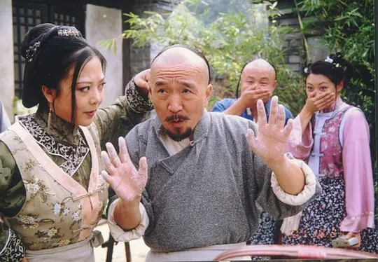    很好看的一部剧《神医喜来乐》。
   剧中最讨厌的人物是德福，人物形象过于