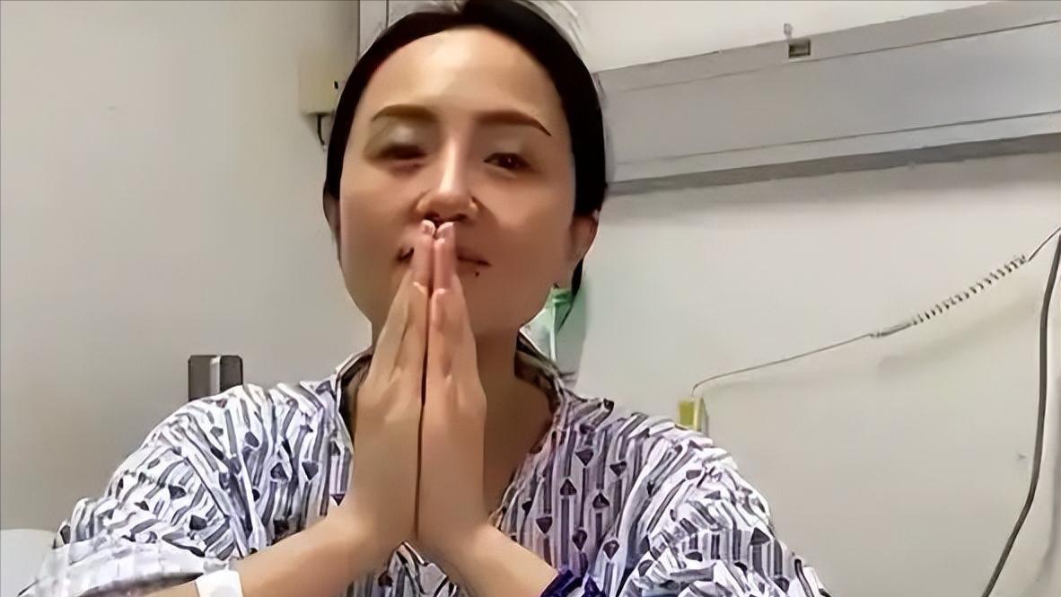 这个52岁的男人被拍到出现在春晚彩排现场