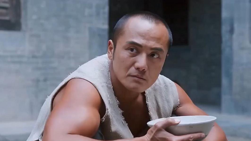 瞒不住了！张嘉译表弟姬他的梦想：放弃画画当演员，表哥当伯乐